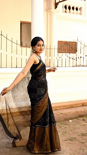 16K views · 29 reactions | ✨Black Block Printed Linen Saree with ajrakh Motifs ✨ For those of you who have a weakness for black sarees, it doesn’t get better than this ! Hand block printed by our master artisans, this saree spells classy ! Shop for it at desicallyethnic.com | Desically Ethnic | Facebook