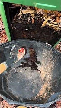 Harvesting Nutrient Rich Compost from the Aerobin 200 Hot Compost Bin - Aerobin 200 and Aerobin 400