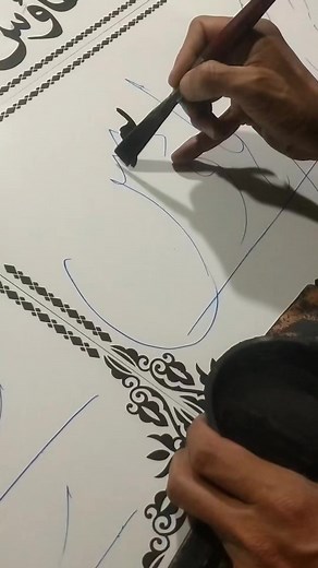 #homedecorstyle #handcraftedtiles #TilePrinting #CreativeJourney #artontiles #tileart #craftsmanship #skilledhands #homedecor #TraditionalCraft | Tile Printing