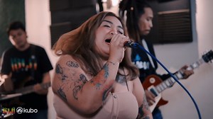 "Mahal kita, hindi to bola. Ngumiti ka man lang sana, ako'y nasa langit na" 😍🫰 FULL VIDEO➡ https://youtu.be/a6Whd7y1PM4 Ewan - APO Hiking Society (Imago) | Isla Riddim Reggae Rendition At exactly 6:00PM on our YT channel. Don't forget to support us by subscribing our channel for more updated videos. ❤️💛💚 👕 Magna Mentality 🎙 KUBO PH 🎥 Knorr Cubes #ewan #ApoHikingSociety #magna #kuboph #filmlogs #islariddim | Isla Riddim