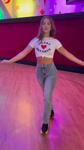 1.5K views · 139 reactions | 133. @Addison Rae #skate #skater #rollerskating #rollerrink | Binnnaaa | Facebook