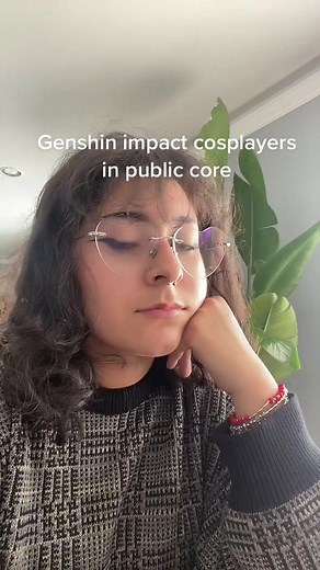 I miss my friends :(( #greenscreen #genshinimpact #cosplay #genshinimpactcosplay #cosplayinginpublic