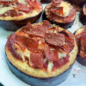 2.9K views · 27 reactions | Eggplant pizza - Customer:...