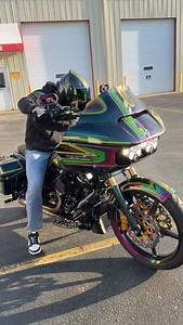 2.8K views · 54 reactions | Fast eddies did some paint and graphics on ghe carbon wheels, fork tubes, bars, gauge housing, switches and more on coles road gide. | F Bomb Baggers | Facebook