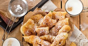 Croustillantes, briochées, lyonnaises : nos meilleures recettes de bugnes