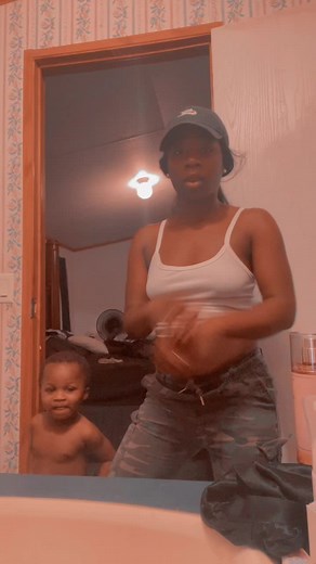 Lexis.3k💕 (@sassy.lex3)’s videos with Legs Shakin' (feat. Ludacris) - R.Kelly