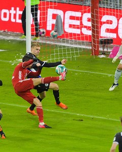 Robert Lewandowski gegen Bielefeld! 💪 #DSCFCB #FCBayern | FC Bayern München