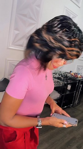 THE SEXY PORSHAPORCHE LAYERED SHORT AND SASSY FOR APPOINTMENTS CLICK ON LINK IN BIO FOR INFO TEXT 404-992-4192 #blessedhands #bestofthebest #hairthatmoves #hairstyles #hairstylist #abrandnewyou #atlantastylist ##clippercutbobqueen #porshaporchedidit #porshaporche #porshadolls #bobs #clipperbob #shortcuts #protectivequickweave #shortcuts #shorthaircuts #shortquickweaves #pixie #shorthairpixe #weaves #realhair #boblyfe #transformation #thecutlife #theboblyfe #1on1classes #mobhair I do not own the 