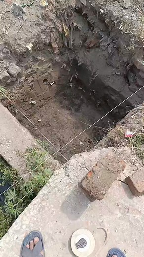 #surveying #civilworld #civilpracticalknowledge #siteknowledge #sitevisit #civilbasic #civilfresher #civilpractical #sitevideo #civiljobs #civilworks #civilengineering #construction #siteengineer #civil #civilwork | Er Khan Sahab