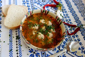 Ciorba de perisoare. Cum sa prepari cea mai delicioasa ciorba de perisoare | Retetele Tale