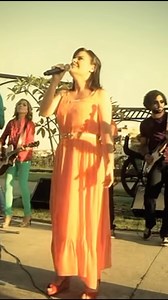 8.9K views · 196 reactions | O Momento Shuffle de hoje é com a canção Jesus Amado do álbum Creio. Nessa música declaramos nosso amor profundo pelo Senhor e o nosso desejo pela Sua companhia em cada momento das nossas vidas! Esse projeto está disponível em todas as plataformas digitais. Ouça ou assista e seja inundado pela presença de Deus! | Diante do Trono Oficial | Facebook