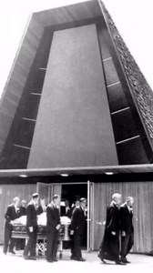 49 reactions · 4 comments | Marilyn Monroe funeral Chapel. #MarilynMonroe #Funeral #chapel #cemetery #cemeteryphotography #grave #graveyards #shots #necropolis #cemeteries #gothic #taphophile #project #gravestone #cemeterywandering #cemeterylovers #death #dead #photography #graveyardphotography #affair #fanatics #tombstone #nation #life #graves #dark #art #taphophilia #bhfyp | Crypt Door | Facebook