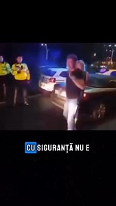 Păstrează distanța pentru a te menține în siguranță! Cum faci acest lucru? Professor Tudor Mihăiță și Professor Paul Scurtu comentează un caz celebru în care un polițist a fost lovit sub centură de un fost parlamentar aflat în stare de ebrietate. Învață cum să detectezi semnele unei situații ce poate degenera și păstrează distanța față de persoana cu potențial ridicat de agresivitate. 🥋 Vino la Absoluto și ai primul antrenament GRATUIT! ℹ️ Detalii la 📞 0775637041 📧 contact@absoluto.ro 📌 Te a