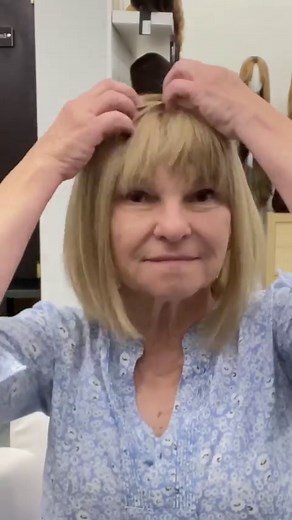 Love her new bangs look🤗💗✨ 🎥: 📍LA Showroom 14” Topaz Medium Topper Ash Blonde ⚡️Showroom Locations 📍Los Angeles, CA 📍Long Beach, CA 📍Brooklyn, NY 📍Hollywood, FL ⚡️Schedule a consultation Visit www.milanowigs.com ⚡️Want to purchase a wig or topper? Visit www.milanowigs.com #hairloss #hairlosssolutions #alopecia #hairtopper #thinninghair #wig #wigs #humanhairwigs #lacewigs #lacefront #lacefrontwig #wigsforbeginners #wigsforhairloss #hairtransformation #hair | Milano Collection Wigs
