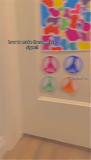 how to make peace signs!! #indie #indieroom #foryoupage #fyp #foryou #CTCVoiceBox #DayInMyLife #xyzbca #duet #fypシ #aesthetic