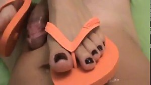 Flip flops footjob