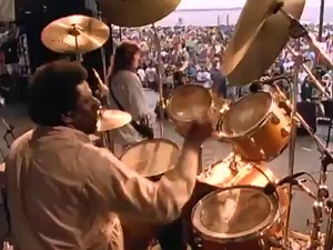 Buddy Guy live at Newport Jazz Festival 1994 ------------------------------------------------------------- Legendary bluesman Buddy Guy was performing at Newport Jazz Festival in August 8, 1994l. In 2014 Newport Jazz Festival is celebrating 60th anniversary. During 3 days starting from 1st of August audience will see and hear dozens of artists including such names as Kurt Rosenwinkel, Bobby McFerrin, Gary Burton, Ron Carter Trio with Russell Malone and many more. Full list og festival guests you