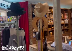 Welcome to Magic Eye Museum… Only one in Thailand 🇹🇭 #CheckinHatyai #LandmarkHatyai #TravelHatyai #TakephotoHatyai #tourHatyai สนใจสอบถามข้อมูลเพิ่มเติม ☎️074-211444 📱089-8666-191 Line: @magicmuseum คลิ้กเพิ่มเพื่อน https://lin.ee/M5Y3aPF For more info about Magic Eye 3D art museum Hatyai 📲WhatsApp 66818416481 👉ราคาพิเศษสำหรับสุดๆ สำหรับ ✅ กรุ้ป #ทัวร์ ✅ กรุ้ป #ทัศนศึกษา ✅ กรุ้ป #ศึกษาดูงาน 📍ตรงข้ามวิทยาลัยเทคนิคหาดใหญ่ Magic Eye 3d museum 🕹Location https://maps.app.goo.gl/eZhoFneriVXqTMi