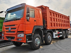 [Hot Item] 12 Wheel Sinotruck HOWO 8X4 375HP 380HP Diesel Truck Right Hand Drive Dump Truck From China