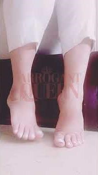 Mistress Feet Worship | Smelly Feet | Tickle Feet | Lesbian Feet Beautiful Soles Up Close