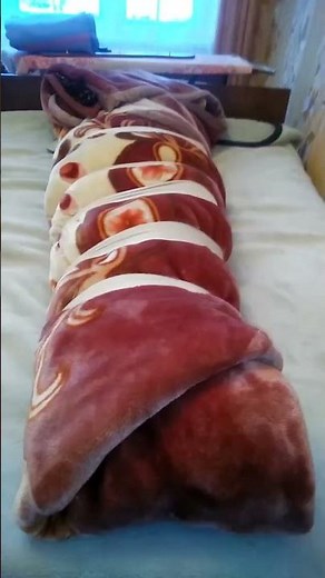 Wrapped myself in 2 double layer Mink Blanket 😌❤️ |