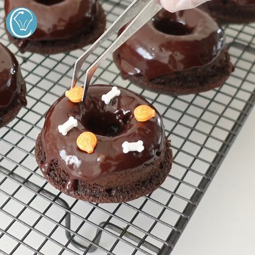 Ganache Stuffed Baked Chocolate Donuts | Cupcake Savvy