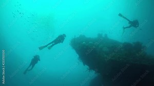 scuba diving indonesia Tulamben Bay most famous dive sites in Indonesia, wreck of USAT Liberty Stock Video