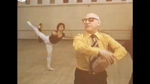 Asaf Messerer ♡ (1903-1992). Fue un hombre de fuerte voluntad y gran talento, a pesar de todos los cataclismos históricos. Uno de los grandes hombres del ballet ruso. Messerer no sólo se centraba en el entrenamiento físico, sino que enseñaba el lado artístico de la danza y cómo presentarse en el escenario. Todo en él - alumno, bailarín y maestro - es una obra maestra. ¡Se convirtió en leyenda y encarnó su grandeza en sus alumnos! | Body Ballet Carolina de Pedro