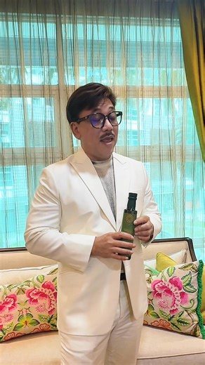 Bila waktu terbaik untuk ambil minyak zaitun extra virgin (EVOO) ni? Ini soalan yang paling ramai orang tanya! Bagi sayalah, untuk kita dapat manfaat minyak zaitun yang maksimum, kita kena makan ikut waktu yang betul dan kuantiti yang secukupnya. Bila waktunya dan berapa kuantitinya tu? Haa saya ada jawab dalam video ini okay sekali dengan sebabnya. #TanyaDrSyid | Tanya Dr Syid