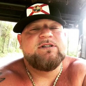 355 reactions · 16 shares | I hope everyone and their family has a happy 4th 蘭蘭 | Bottleneck Music | Facebook