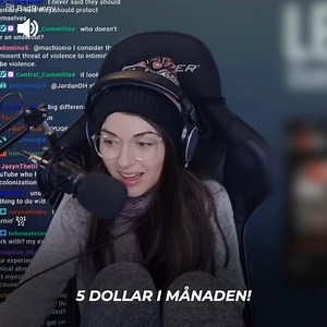 5.1K views · 23 reactions | "Hur kan ni lägga så många timmar på att titta på mig, men inte 5 dollar att skänka?!" Hon ville bli försörjd genom donationer på nätet. Men hon insåg snart att det inte skulle bli så enkelt som hon hade hoppats. Då började hon håna sin publik och kalla dem fattiglappar. Hon trodde att hon kunde tvinga fram pengar från sina fans med hot. Men hennes fans såg till att ge henne en ordentlig läxa. | Positiv | Facebook