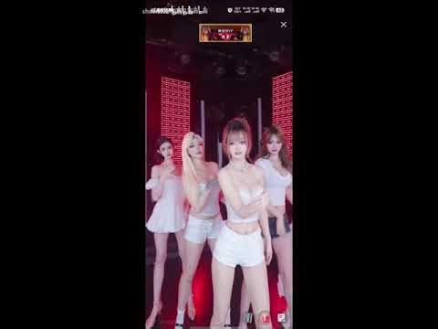 抖奶舞 抖胸舞boob dance / breast shake dance chest shake dance 가슴 흔들기 춤 흉부 흔들기 춤 おっぱい揺らしダンス 胸揺らしダンス#wataa