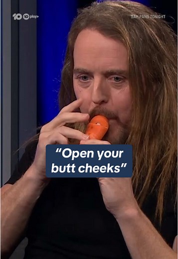 Sam’s chat with @Tim Minchin kicks off with some unconventional ratings advice 🥊 and wraps up with a carrot flute solo 🥕🪈 In between? A great interview. No ifs — plenty of butts. 🍑 #SamPangTonight | Stream now on 10 Play
