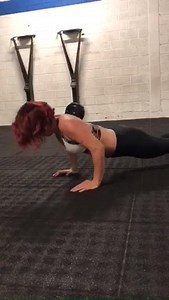 - Il y a quelques temps, Andgi Joan proposait un challenge push'ups chez les filles de Go'up avec un reccord de 12 reps. Kelly a voulu jouer un peu :) #challenge #goupcrossfitcalais | CrossFit Calais Go'Up