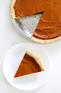 Vegan Gluten Free Pumpkin Pie From Scratch | The Cake Boutique