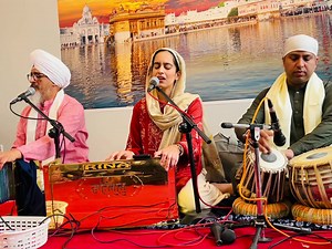 Phir Baba Gaya Baghdada Nu - Bibi AmritaKaur & Bhai Yadvinder Singh | GURU NANAK DARBAR KARACHI