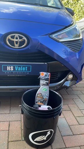 What better way to keep the summer vibes going than with your own customized car kit! 😎​ Build your bucket today with all your favorite Turtle Wax products: https://bit.ly/3RIPWe6 ​ 📷: HS Valet | Turtle Wax