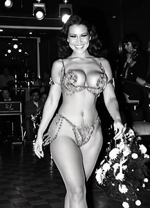 A sizzling body, fiery moves, and eyes that held every room hostage—she didn’t enter a stage, she conquered it. More than a dancer, she sang, teased, commanded. Crowds called her the “goddess of the stage,” a fearless symbol of sensual freedom in Latin nightlife’s golden age. Ready to uncover the woman behind the flame? Dive in below. Right now today. 👇 👇 | Moments to Remember