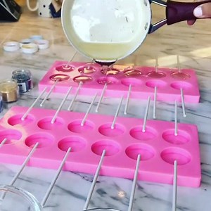 4K views · 109 reactions | Homemade strawberry kiwi Lollipops ❤️ | Lisa Stelly | Facebook
