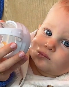 The baby's face says it all😂 | Make-Up & Hair Tutorials