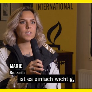 Am 06.09.19 fand die Hip Hop Late-Night-Show "Rapper lesen Rapper" im Namen von #ÖsterGLEICH im Wiener Stadtsaal statt. Danke an alle Mitwirkenden, dass ihr euch für GLEICHE Chancen, GLEICHE Freiheit, GLEICHE Rechte für alle Menschen in Österreich einsetzt! 💛 | Amnesty International Austria