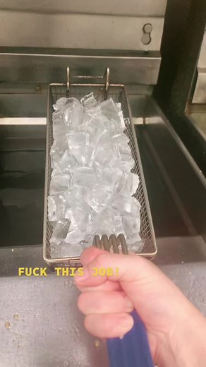Ice in Deep Fryer: A Recipe for Disaster