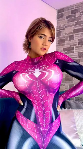 Spider Girl Cosplay Transition | Kayla Blair XO