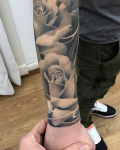 18 reactions | Full ARM in Progress Igor Scaglia - - Info 3275555466 - - #ritrattotattoo #tattoomagazine #tatuaggio #black #tatuaggi #tatts #tatuatore #tattooistartmag #bestitaliantattoos #amazingink #bodyart #art #tattooselection # #tattooculturemagazine #txttoo #tattoosnob #skinartmag #piercinglove #bestoftheday #tattooartists #inklife #tattoolife #rose #rosetattoos #portrait | 24 Tattoo Studio | Facebook