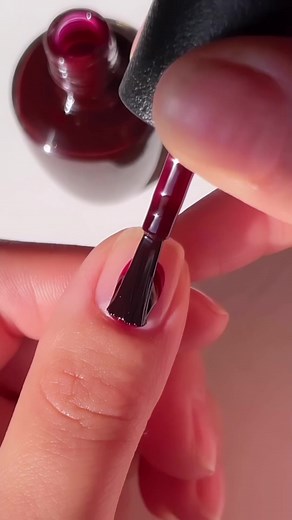 We love a vampy shade for fall! 🧛‍♀️ Complimentary Wine, Black Onyx, Lincoln Park After Dark, Black Cherry Chutney… they’re all SO good. 🖤 | OPI