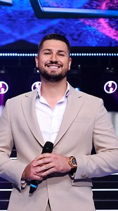 16K views · 1.3K reactions | Prošlogodišnji finalista #zvezdegranda @elvis.mesinovic_official premijerno je otpevao svoju prvu pesmu za #Grand  Slušaj “Naš grad” na YouTube kanalu Zvezde Granda  | Grand Production | Facebook