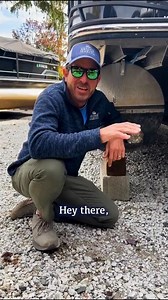 Do I need to bottom paint my pontoon boat? #boating #boatcare #boatingtips #pontoons #lakehopatcong #bridgemarina | Bridge Marina, Inc.