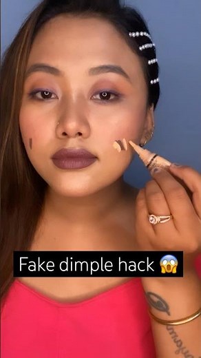 How to get fake dimples 💁🏻‍♀️😳😱#fakedimpleshack #viralmakeuphack #makeuptips #viralshort