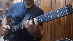 Holdsworth style www.johncassio.com #allanholdsworth #fusion #jazzfusion #guitar #guitarra #guitarrafusion #jazzrockfusion #steinberger @zeneffects #zeneffects #angrycharlie | John Cassio