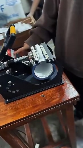 𝗣𝗠𝗧 𝟯𝗔 𝗠𝗨𝗚 𝗣𝗥𝗘𝗦𝗦𝗜𝗡𝗚 🎥: Jonald Montebon #PMTians #Gapt #highlights | Graphic Arts and Printing Technology Students Association